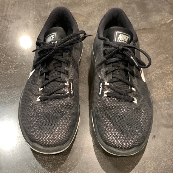 Women’s Nike Training Flex Supreme TR5 Flywire Shoe - Picture 2 of 12